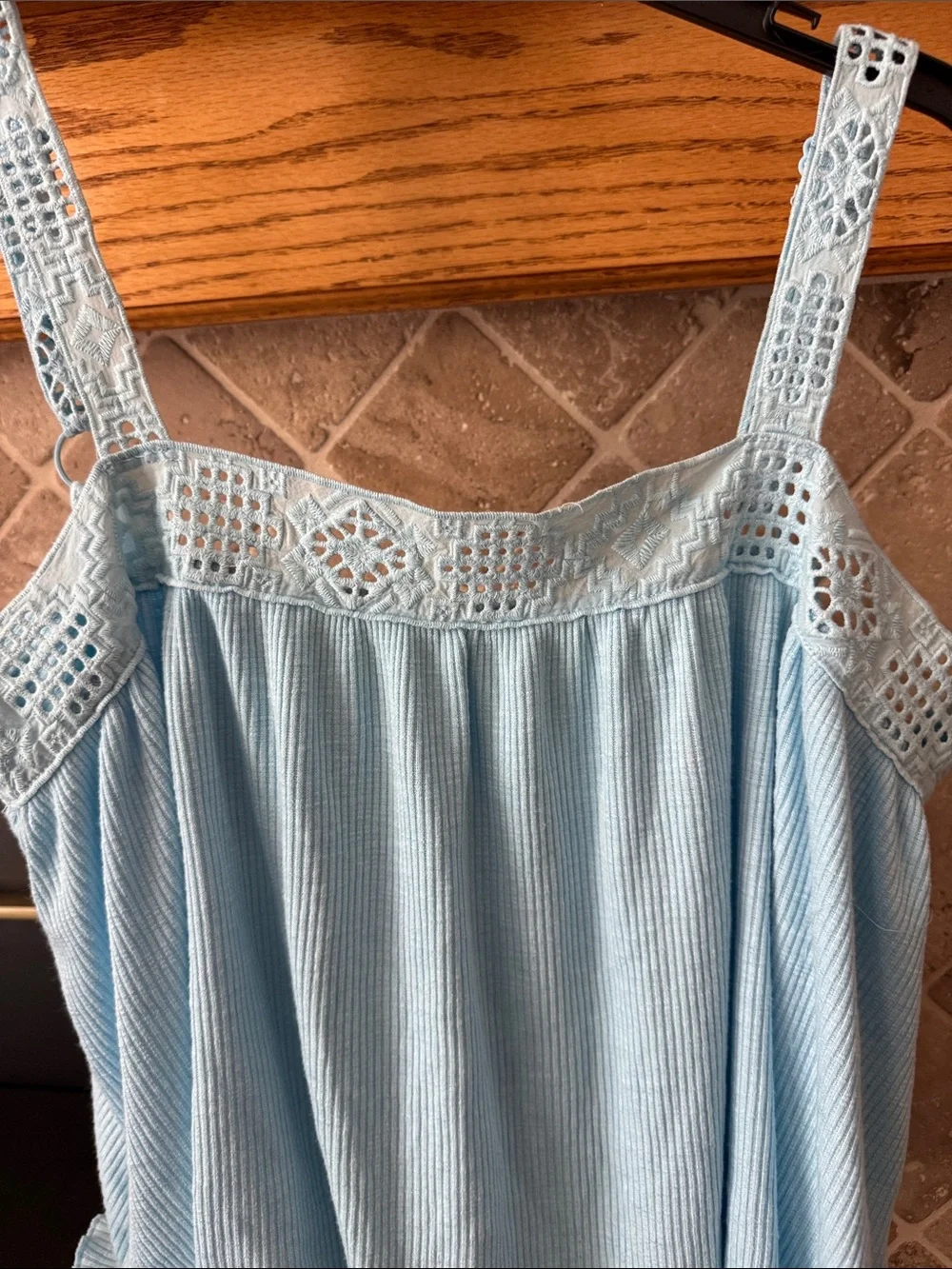 Rewind Women’s Light Blue Sleeveless Crochet-Trim Ribbed camisole XL